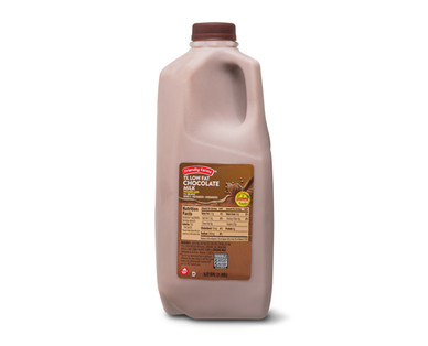 Friendly Farms Chocolate Milk 1/2 Gallon | ALDI US